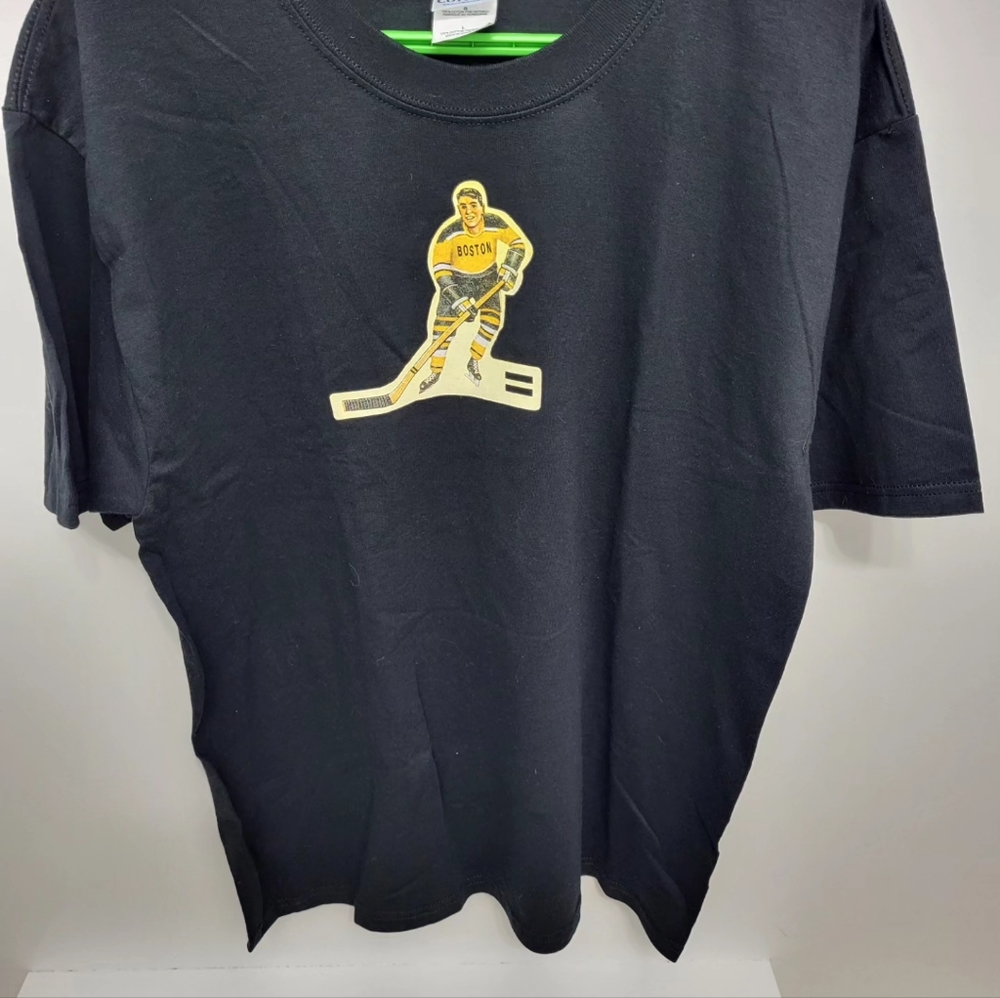 Y2k Boston bruins table hockey player tee